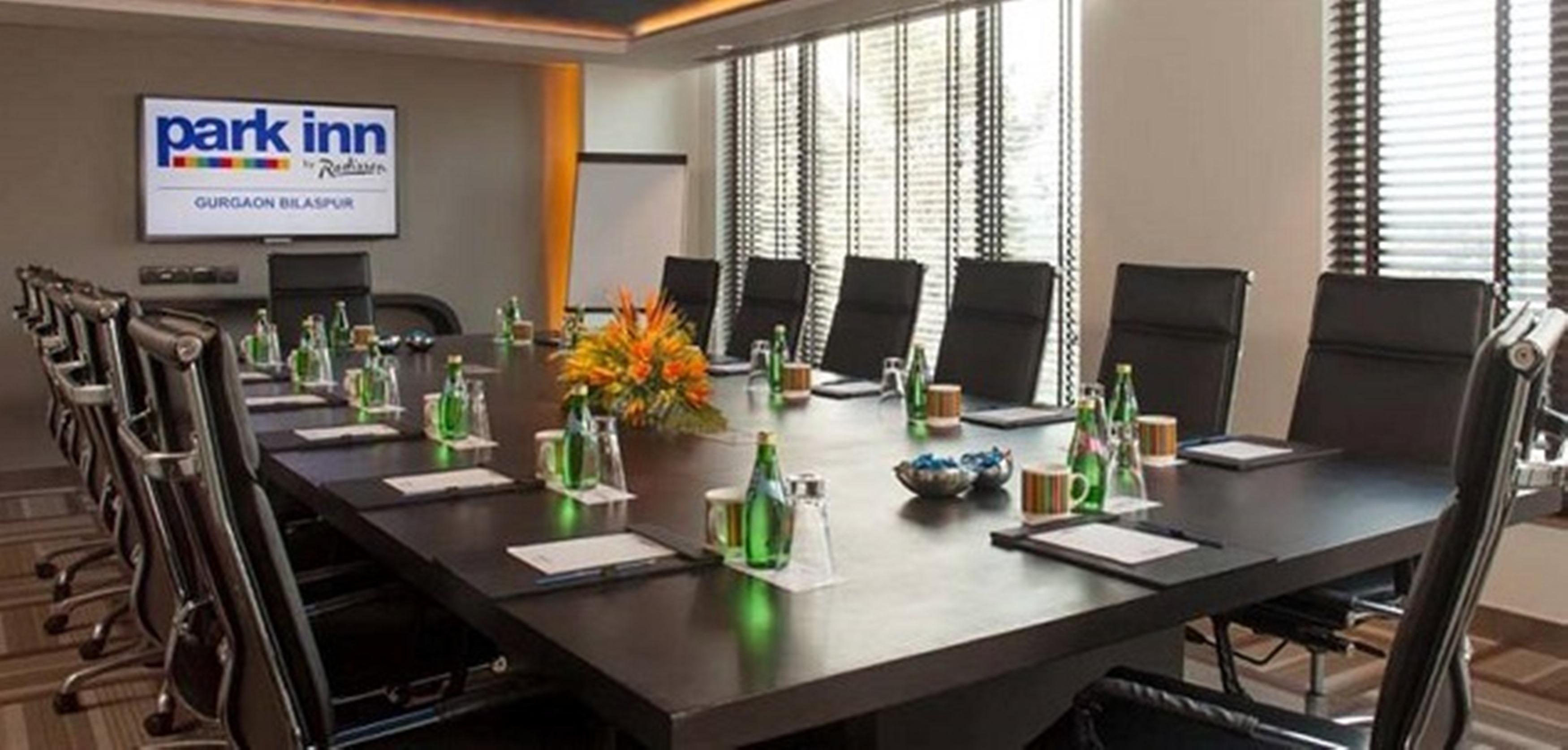 Park Inn By Radisson Gurgaon Bilaspur Манесар Екстериор снимка