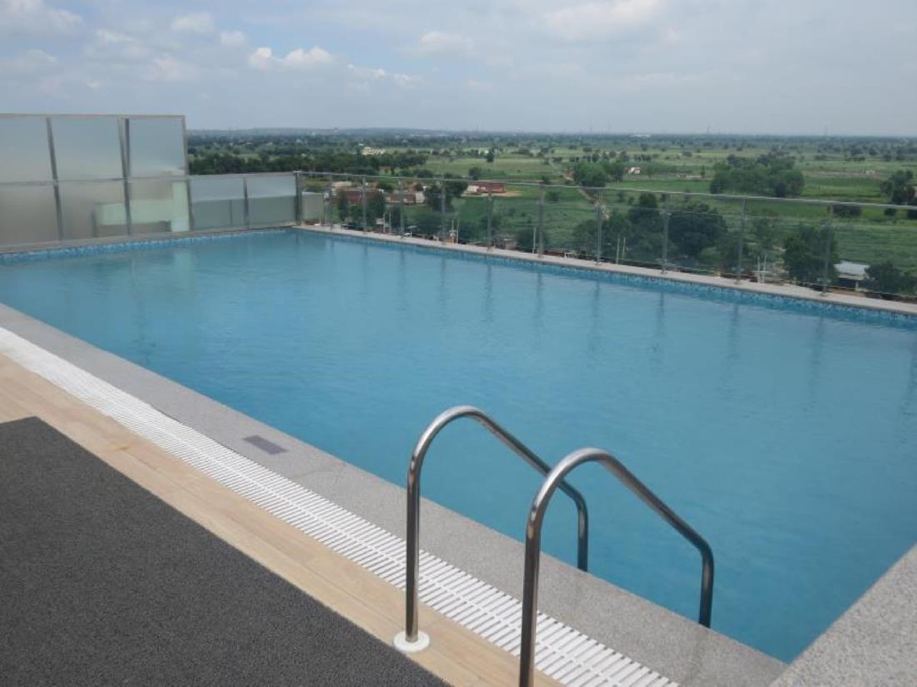 Park Inn By Radisson Gurgaon Bilaspur Манесар Екстериор снимка