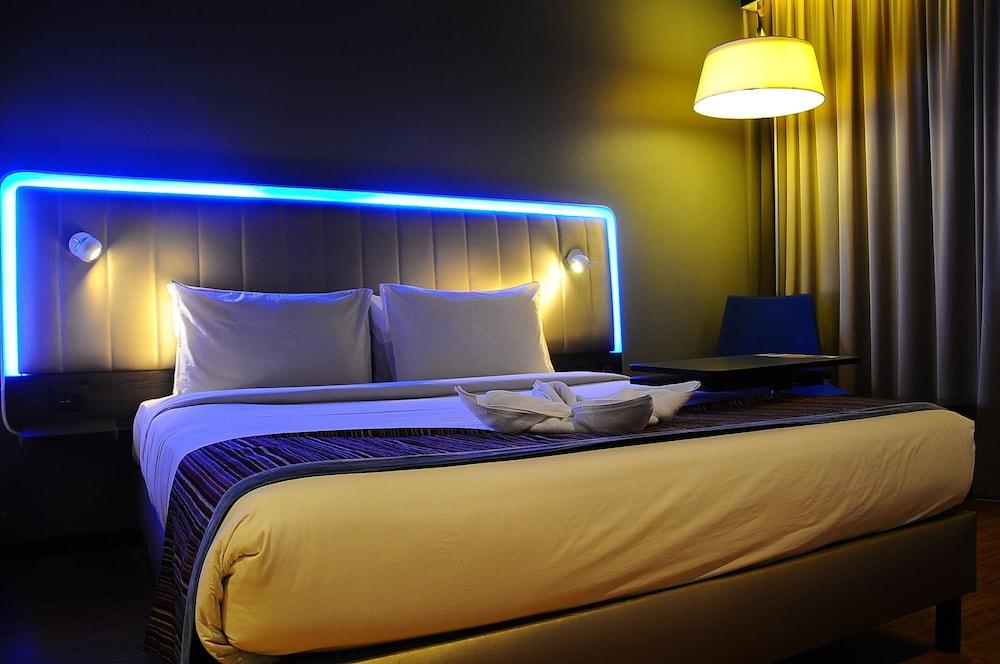 Park Inn By Radisson Gurgaon Bilaspur Манесар Екстериор снимка