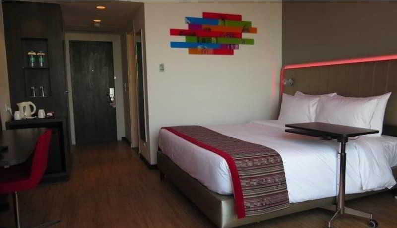 Park Inn By Radisson Gurgaon Bilaspur Манесар Екстериор снимка